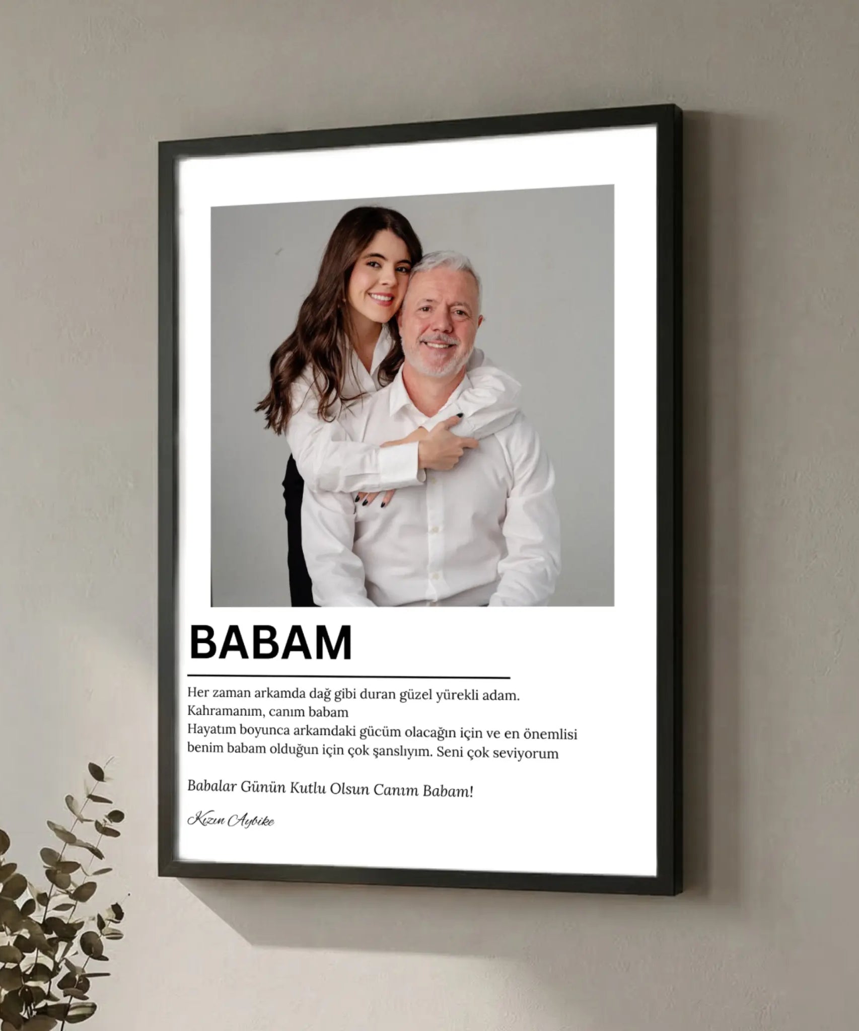 kişiye özel yazı alanı bulunan, minimalist tasarımlı tek fotoğraflı Babalar Günü anı tablosu.